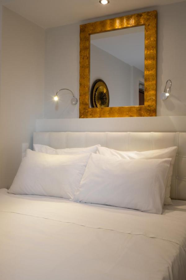 אתונה Dema Luxury Suites - Perikleous E1 מראה חיצוני תמונה